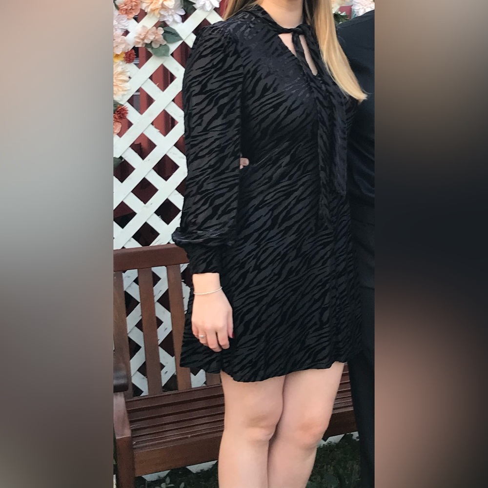 Calvin Klein black zebra print dress size 10